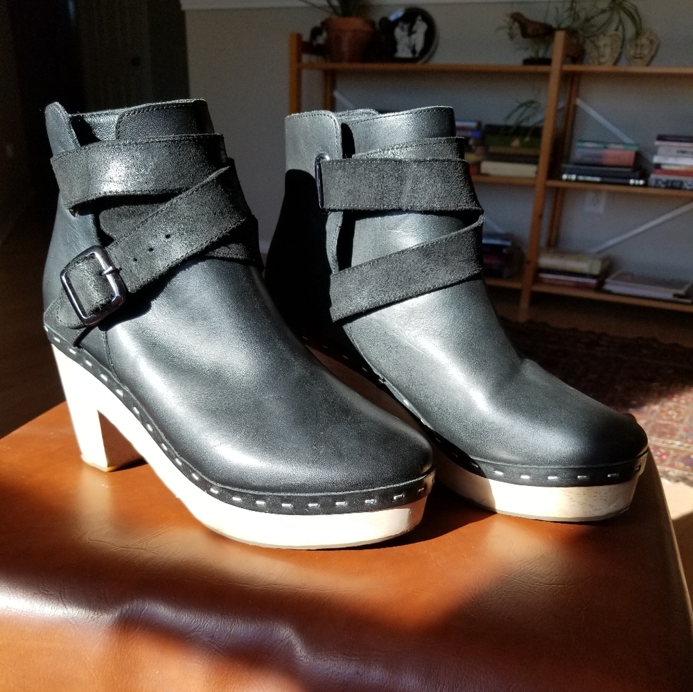 Free People Bungalow Clog Booties